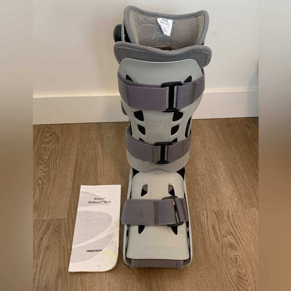 Aircast airselect elite walking boot large